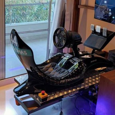 Simulador Cockpit Mercedes 2020